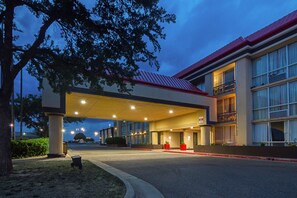 Exterior - Red Roof Inn Lubbock (Lubbock)