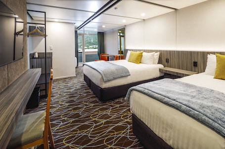 Superior Room, 1 King Bed | 1 bedroom, in-room safe, desk, iron/ironing board