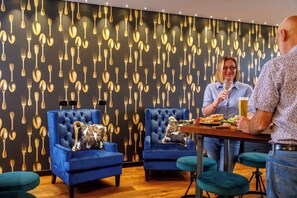 Bar (on property) - Copthorne Hotel Greymouth (Greymouth)