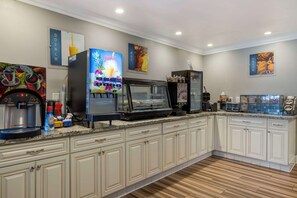 Free daily full breakfast - Best Western Orange Plaza (Orange)