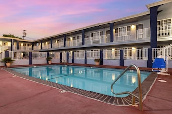 Best Western Orange Plaza