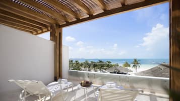 Signature Suite, 1 King Bed, Oceanfront | View from room