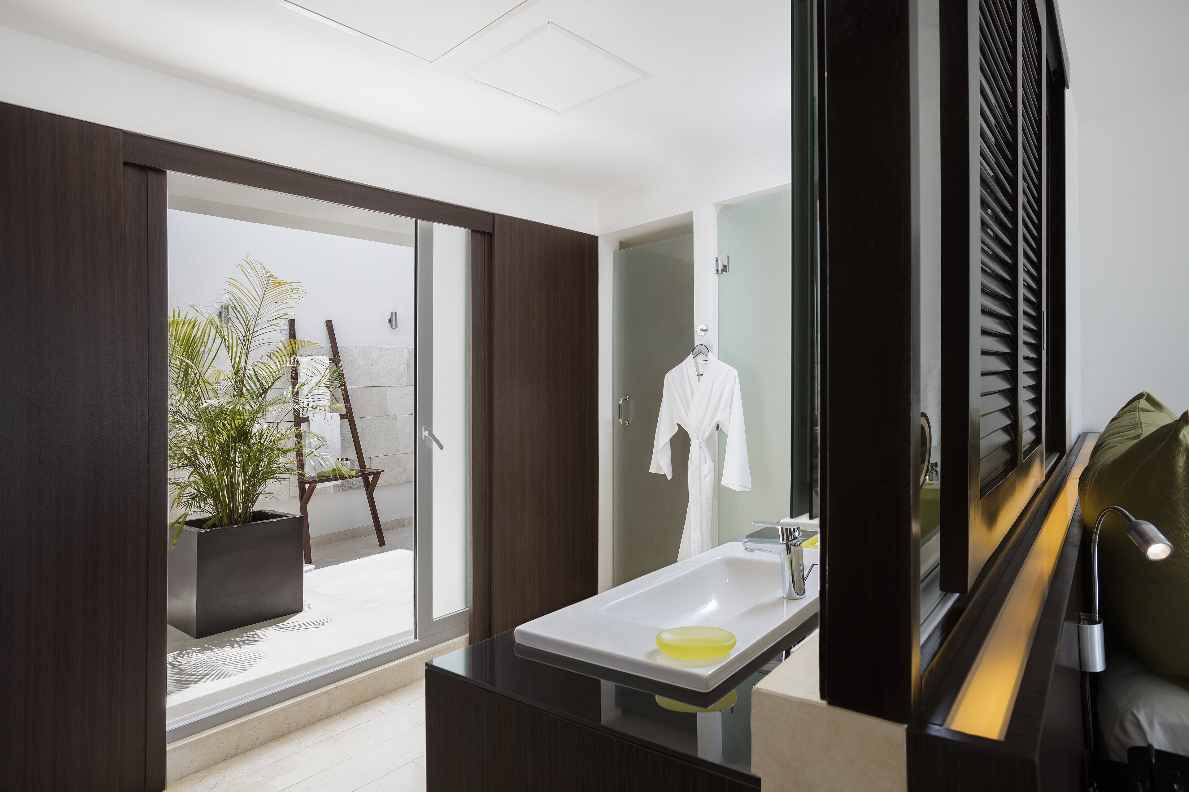 Premium bedding, down duvets, minibar, in-room safe