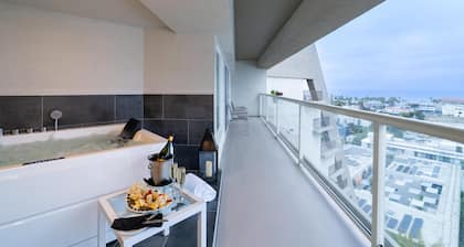 Hyatt Centric Delfina Santa Monica