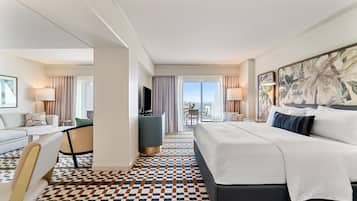 Suite, 1 kingsize-seng med sovesofa | Sengetøy av topp kvalitet, dundyner og safe på rommet