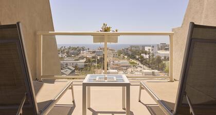 Hyatt Centric Delfina Santa Monica