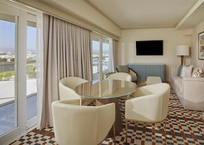 Suite, 1 King Bed (Sunset) | 1 bedroom, premium bedding, down comforters, in-room safe