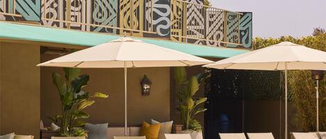 Außenpool, geöffnet von 08:00 Uhr bis 22:00 Uhr, Cabañas (gegen Gebühr)