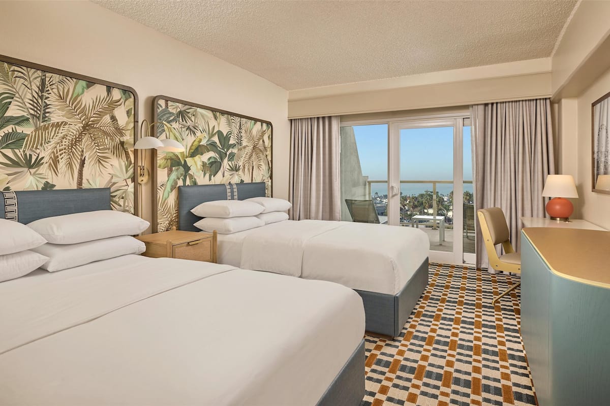 Room, 2 Queen Beds, Balcony, Ocean View
