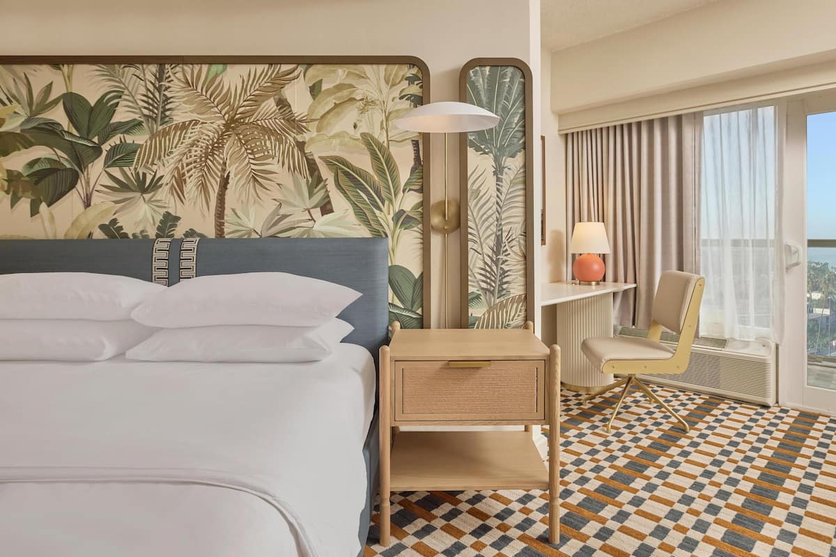 Suite, 1 King Bed (Sunset) | 1 bedroom, premium bedding, down duvets, in-room safe