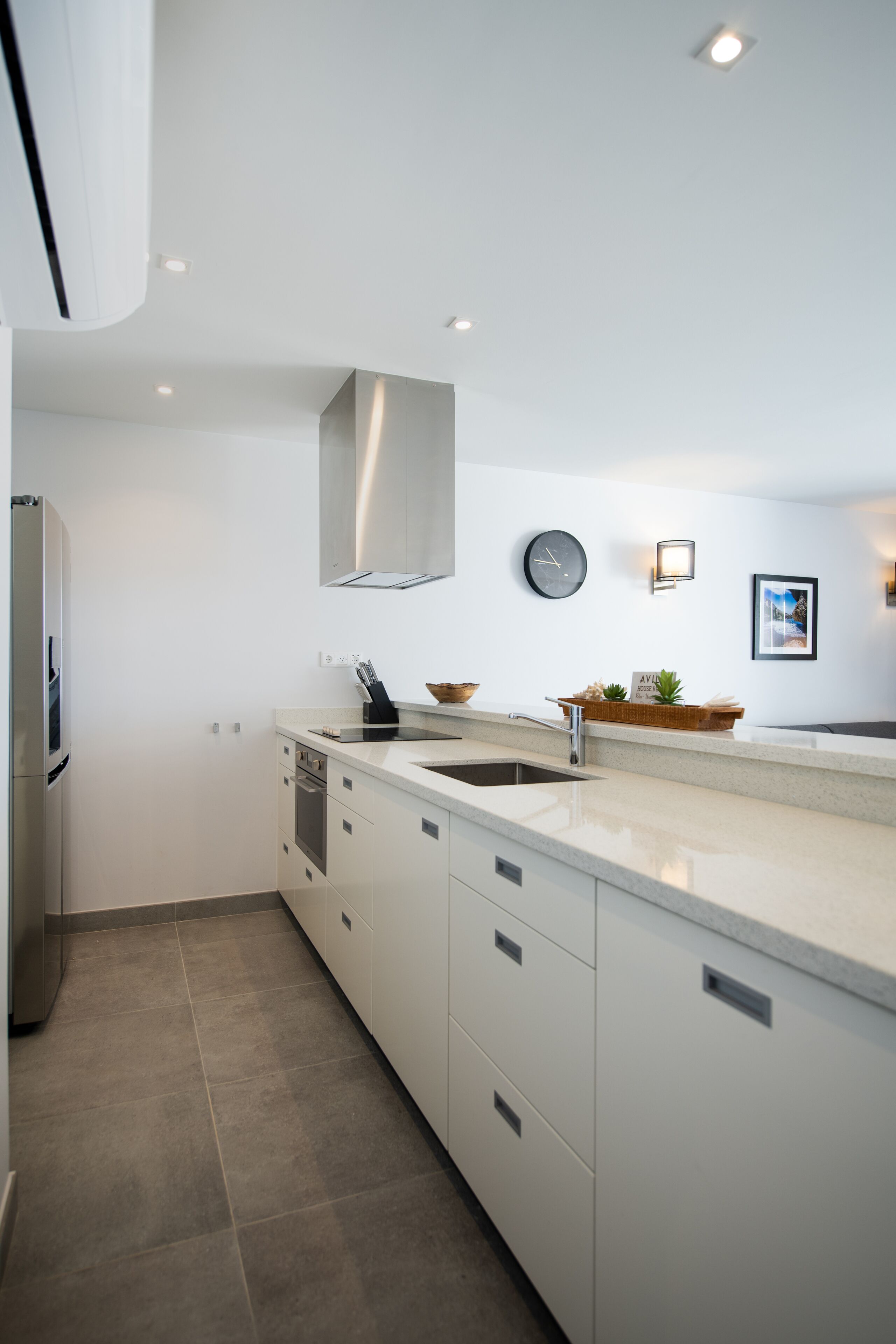 premium apartment, 3 bedrooms, ocean view, beachfront | private kitchen | fridge, coffee/tea maker, electric kettle, ice maker