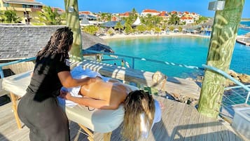 Salas de tratamiento para parejas, tina de hidromasaje y aguas termales