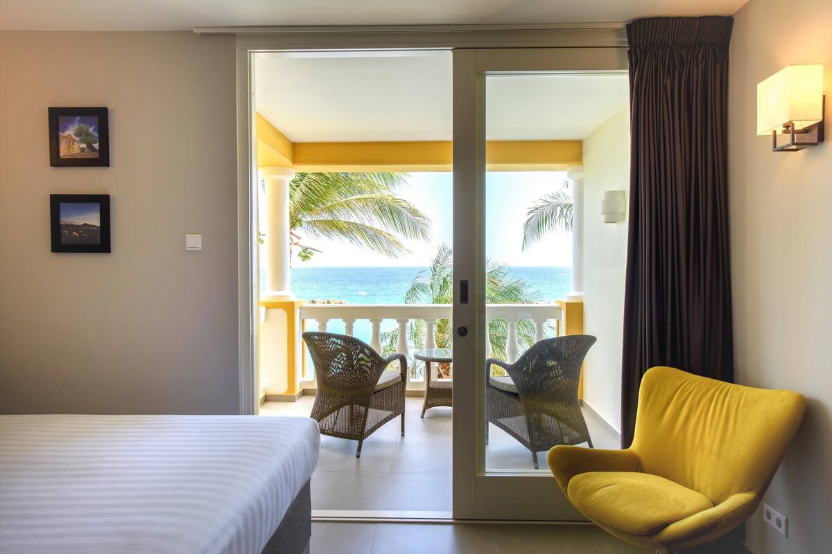 Deluxe room, oceanfront (La Belle Alliance) | 海灘/海景