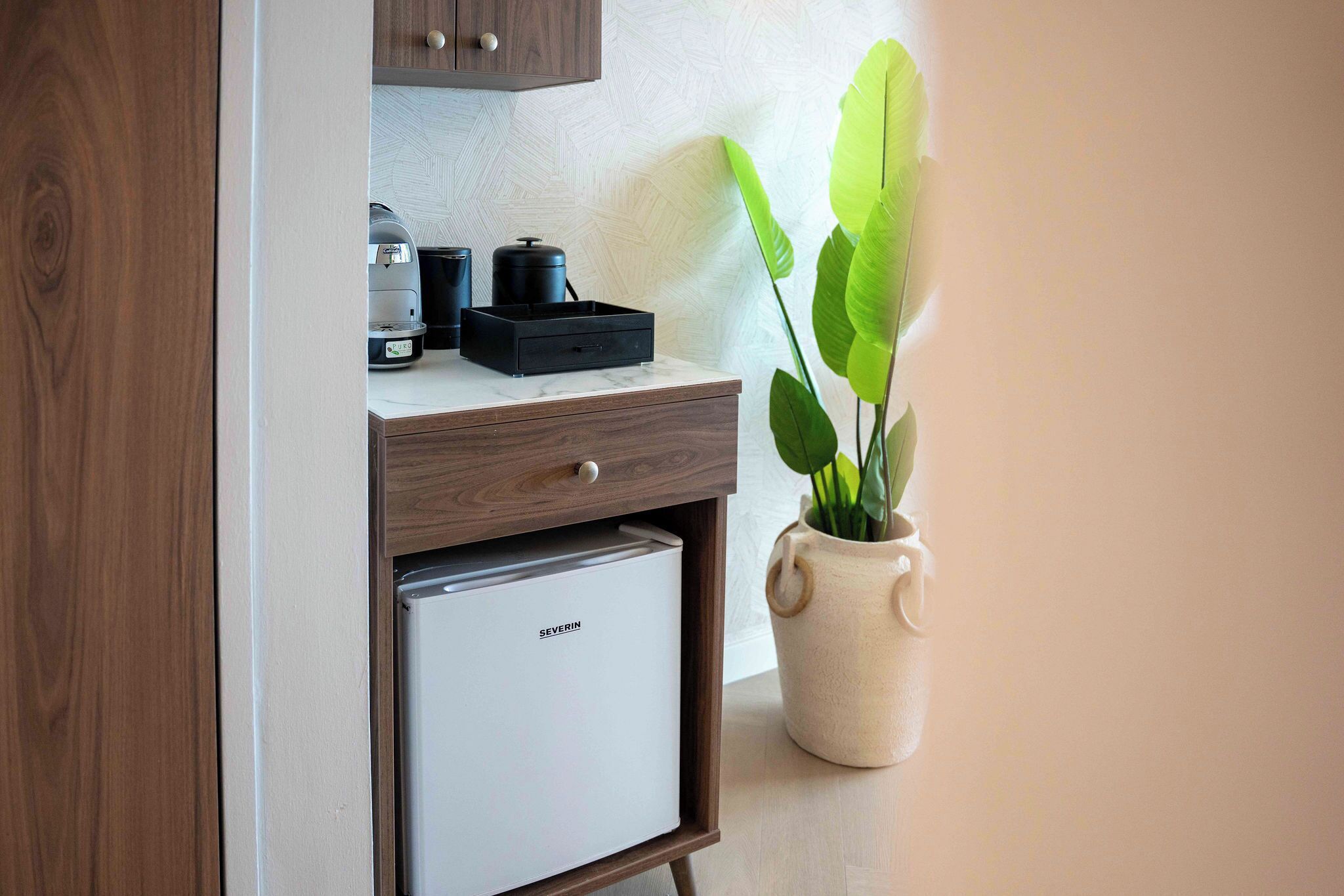 deluxe room, oceanfront (blues) | room amenity