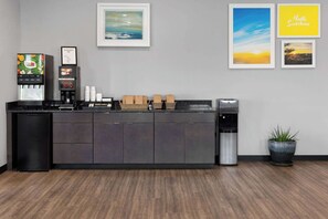 Desayuno para llevar incluido todos los días