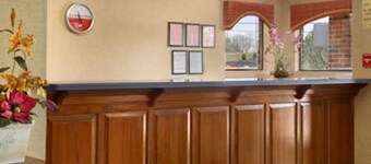 Red Roof Inn & Suites Cleveland, TN