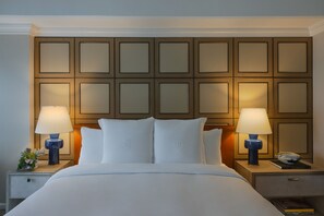 Suite, 1 King Bed, Pool View | 1 bedroom, Egyptian cotton sheets, premium bedding, pillowtop beds