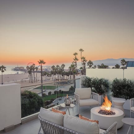 Room, 1 King Bed, Balcony, Oceanfront (The 720, Firepit) | Egyptian cotton sheets, premium bedding, pillowtop beds, minibar