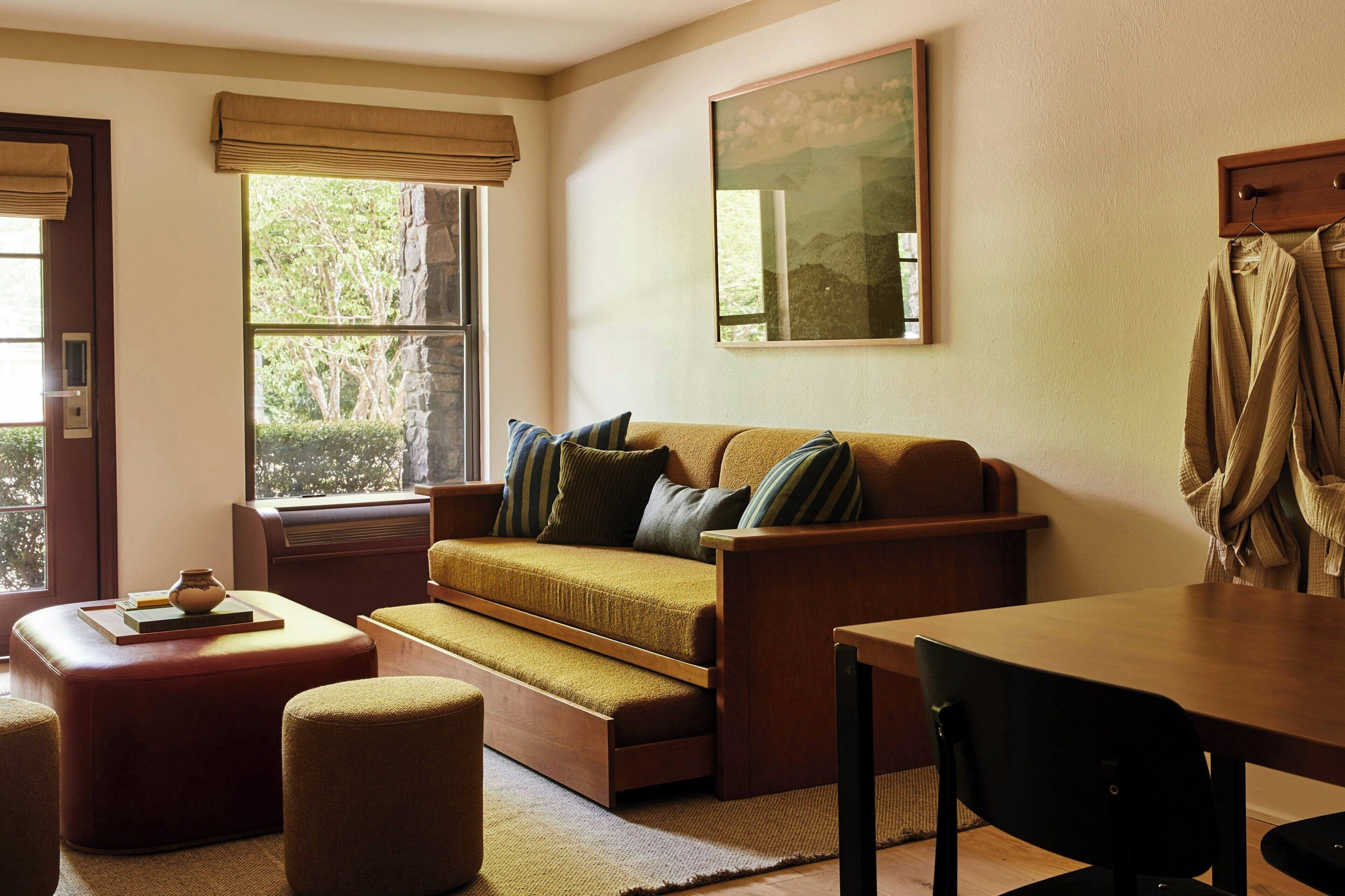 Ropa de cama hipoalergénica y minibar 