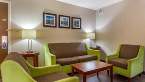 Unclassified image, 2 of 39, button - Comfort Inn Fort Mill Amusement Park at Carowinds Blvd (Fort Mill)