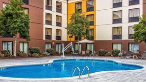 Unclassified image, 3 of 39, button - Comfort Inn Fort Mill Amusement Park at Carowinds Blvd (Fort Mill)