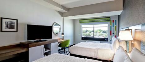 Chambre Signature, 2 grands lits, accessible aux personnes à mobilité réduite | 1 chambre, bureau, espace de travail pour ordinateurs portables