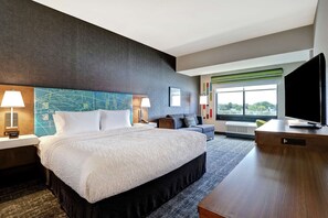 Signature Room, 1 King Bed, Accessible