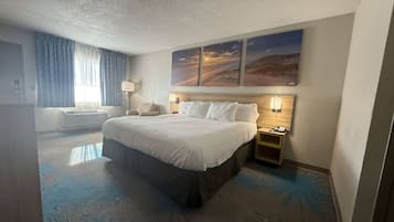 Bureau, espace de travail pour ordinateur portable, Wi-Fi gratuit