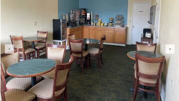 Daily buffet breakfast for a fee