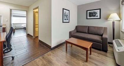 Best Western Shelbyville Inn and Suites Celebration Inn