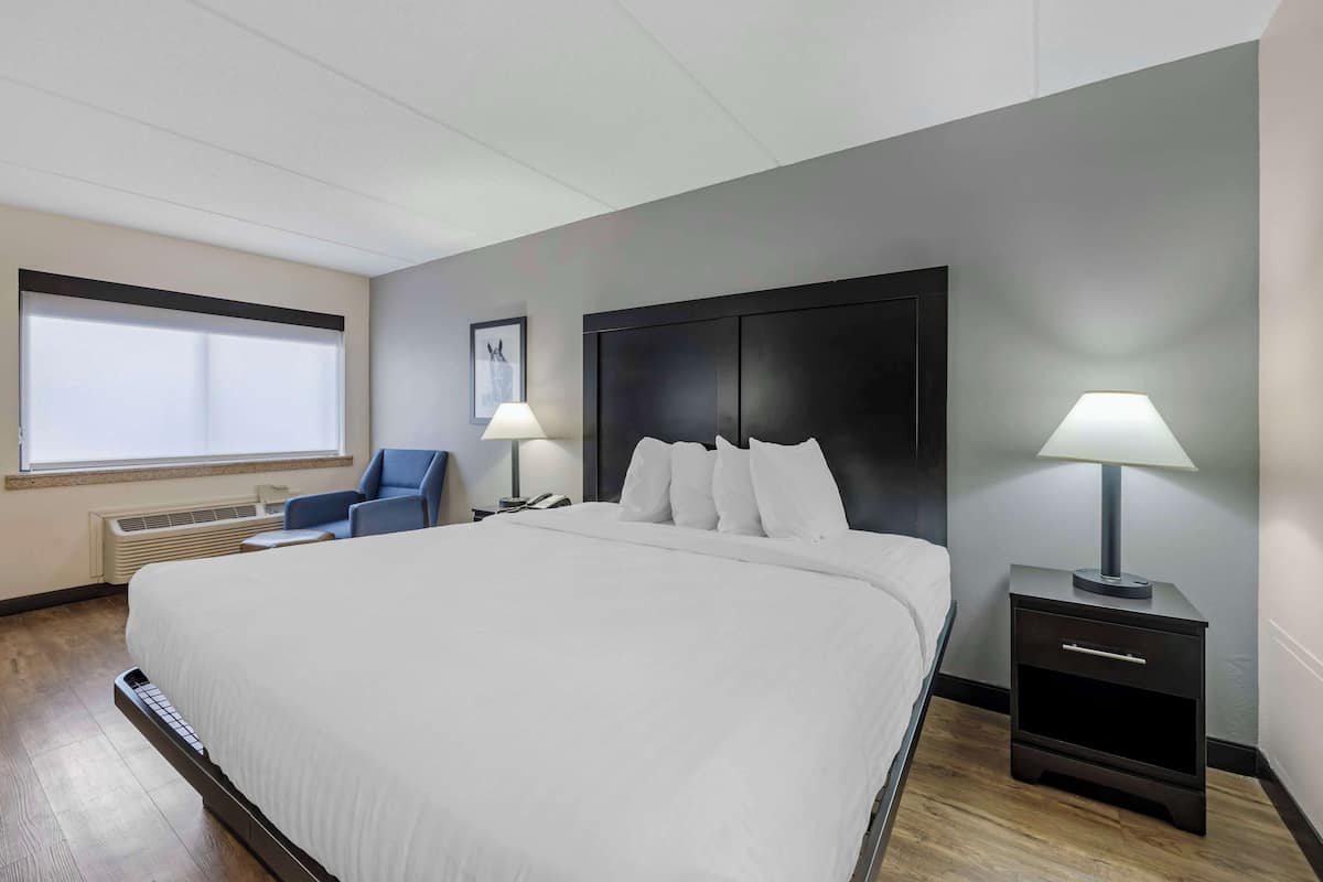 Pillow-top beds, desk, laptop workspace, blackout curtains