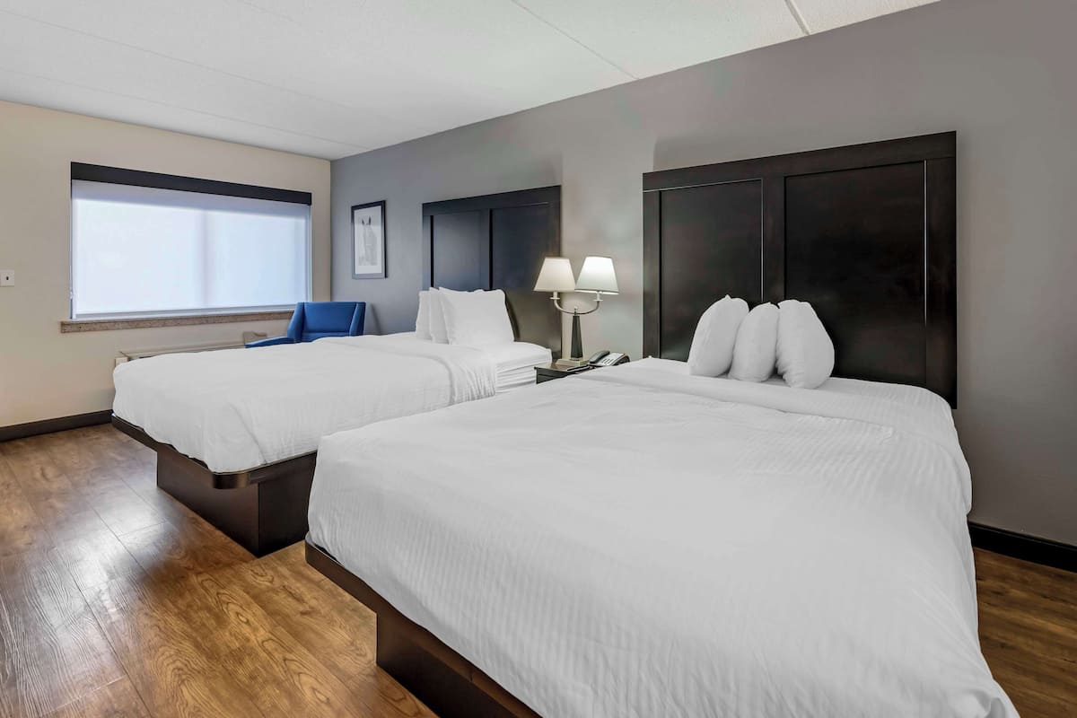 Standard Room, 2 Queen Beds, Non Smoking, Microwave