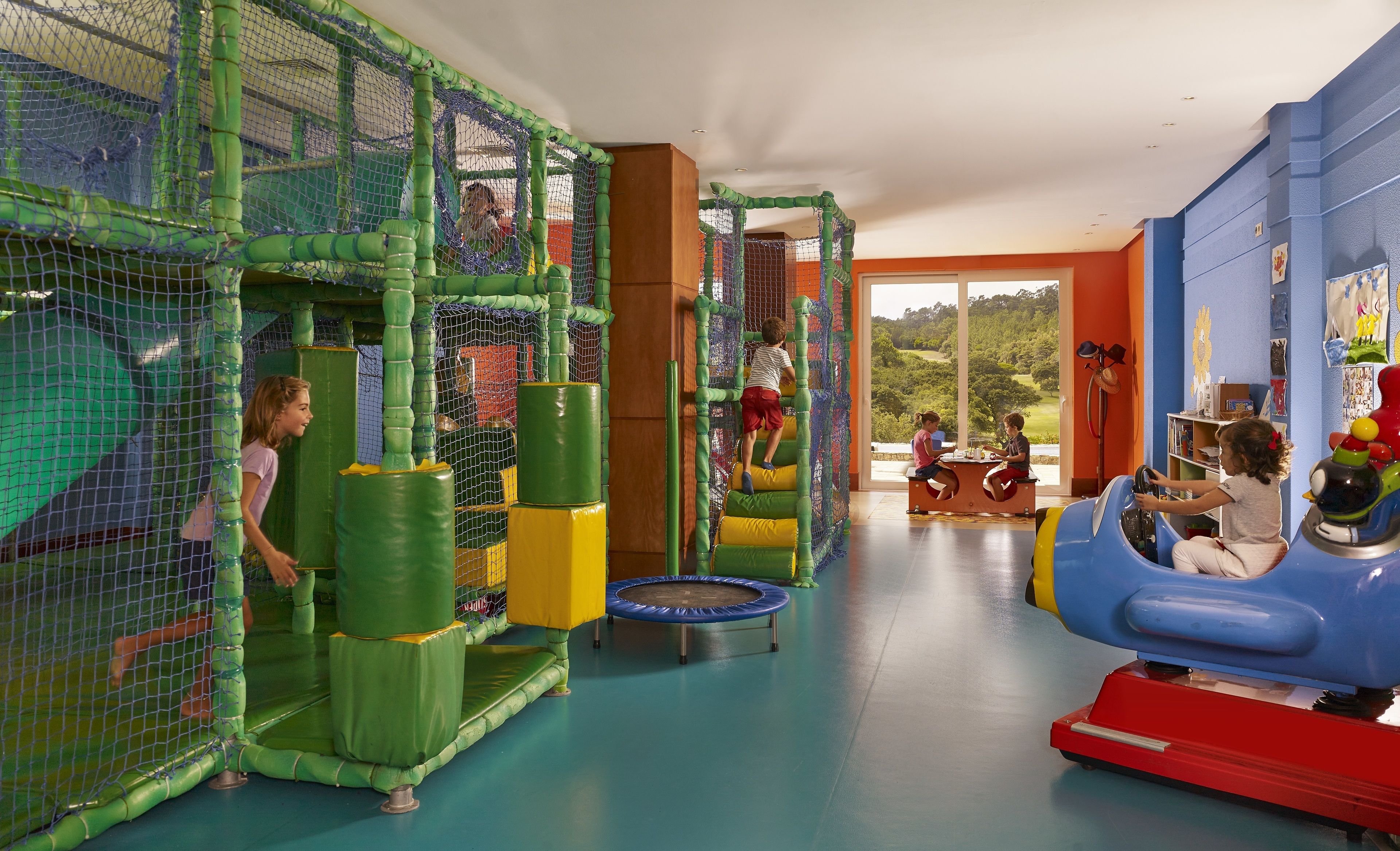 children’s play area – indoor