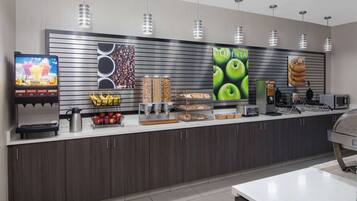 Free daily continental breakfast