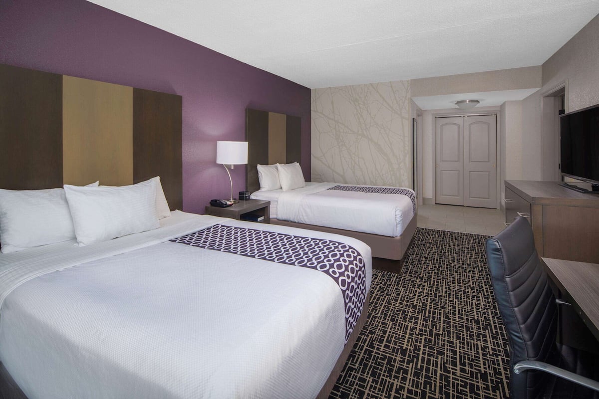 Suite, 1 Bedroom, Non Smoking | Premium bedding, pillowtop beds, desk, laptop workspace