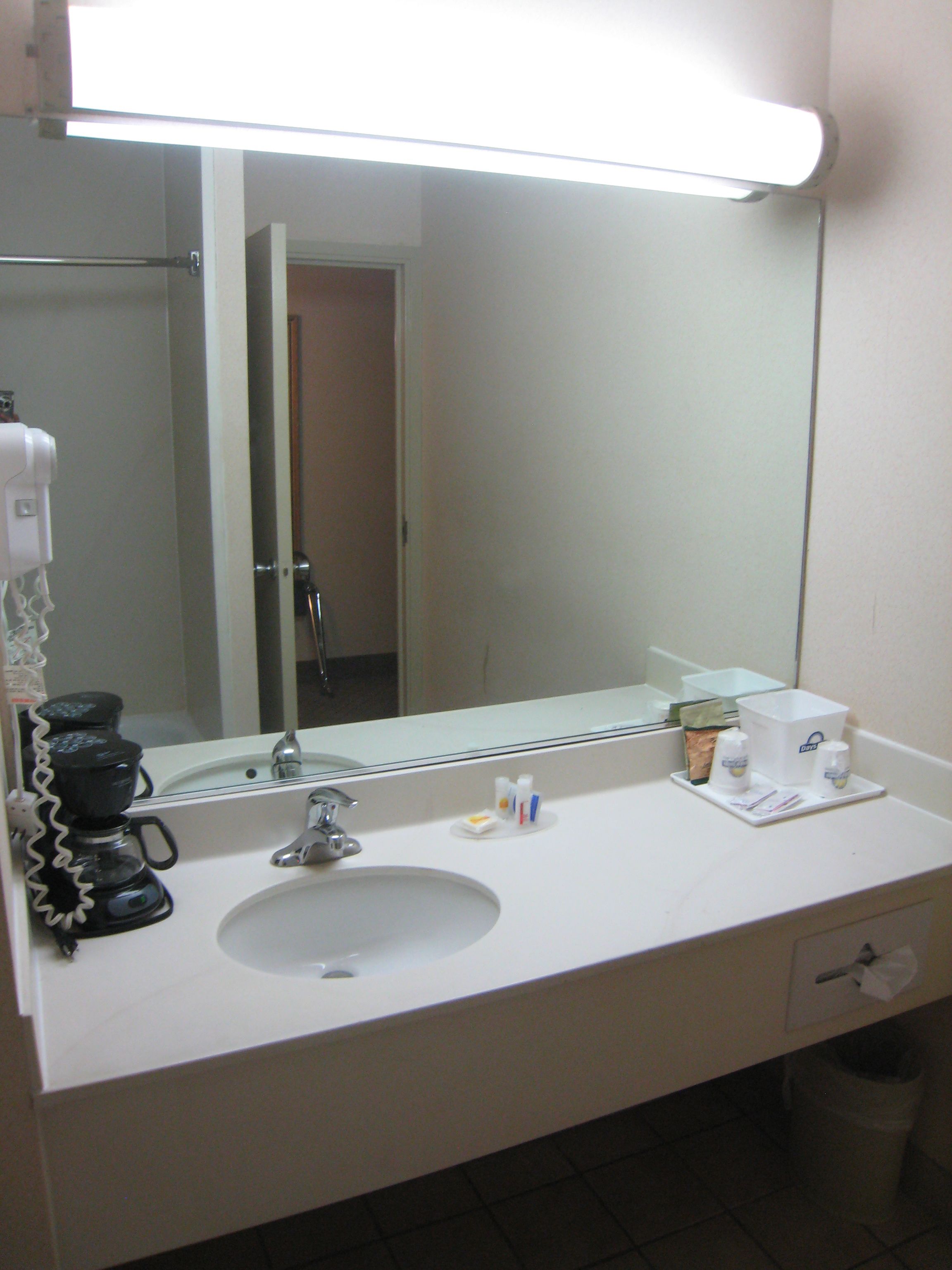 Foto - Days Inn by Wyndham Columbus Airport