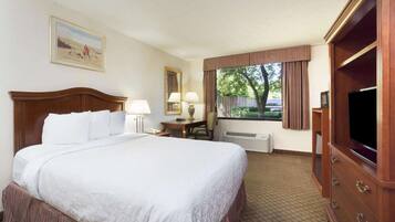 Camera, 1 letto matrimoniale, accessibile ai disabili, non fumatori | Una scrivania, tende oscuranti, culle/letti per bambini (a pagamento)