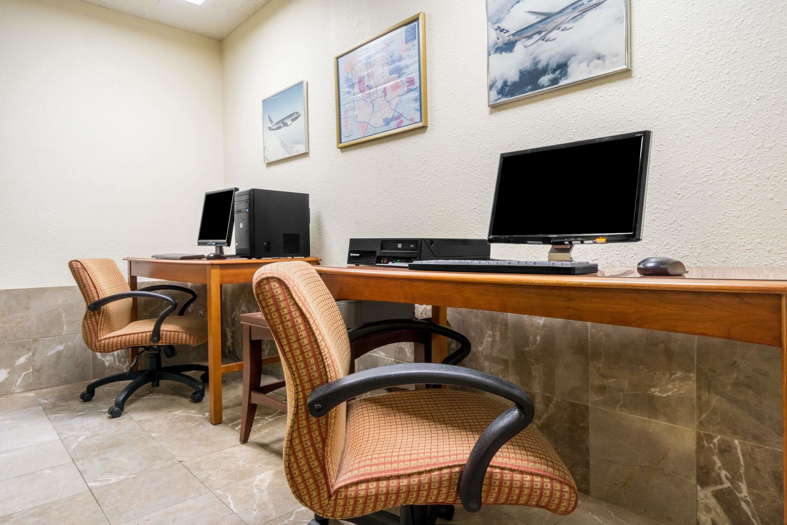 Foto - Days Inn by Wyndham Columbus Airport