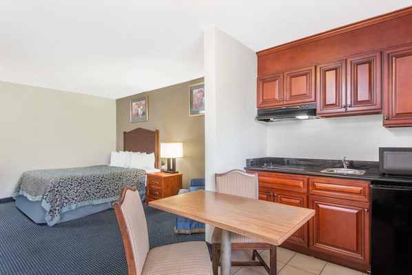 Desk, laptop workspace, blackout drapes, free cribs/infant beds