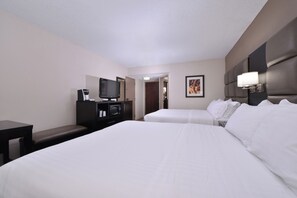 Room, 1 Queen Bed, Accessible, Non Smoking (Roll-in Shower) | 1 bedroom, in-room safe, individually furnished, desk