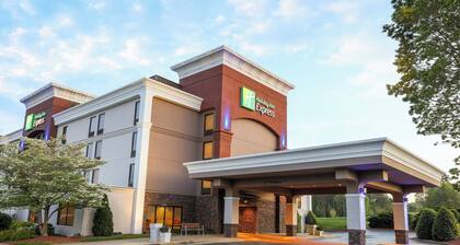 Holiday Inn Express Burlington by IHG
