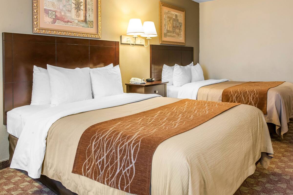 desk, iron/ironing board, free cots/infant beds, rollaway beds