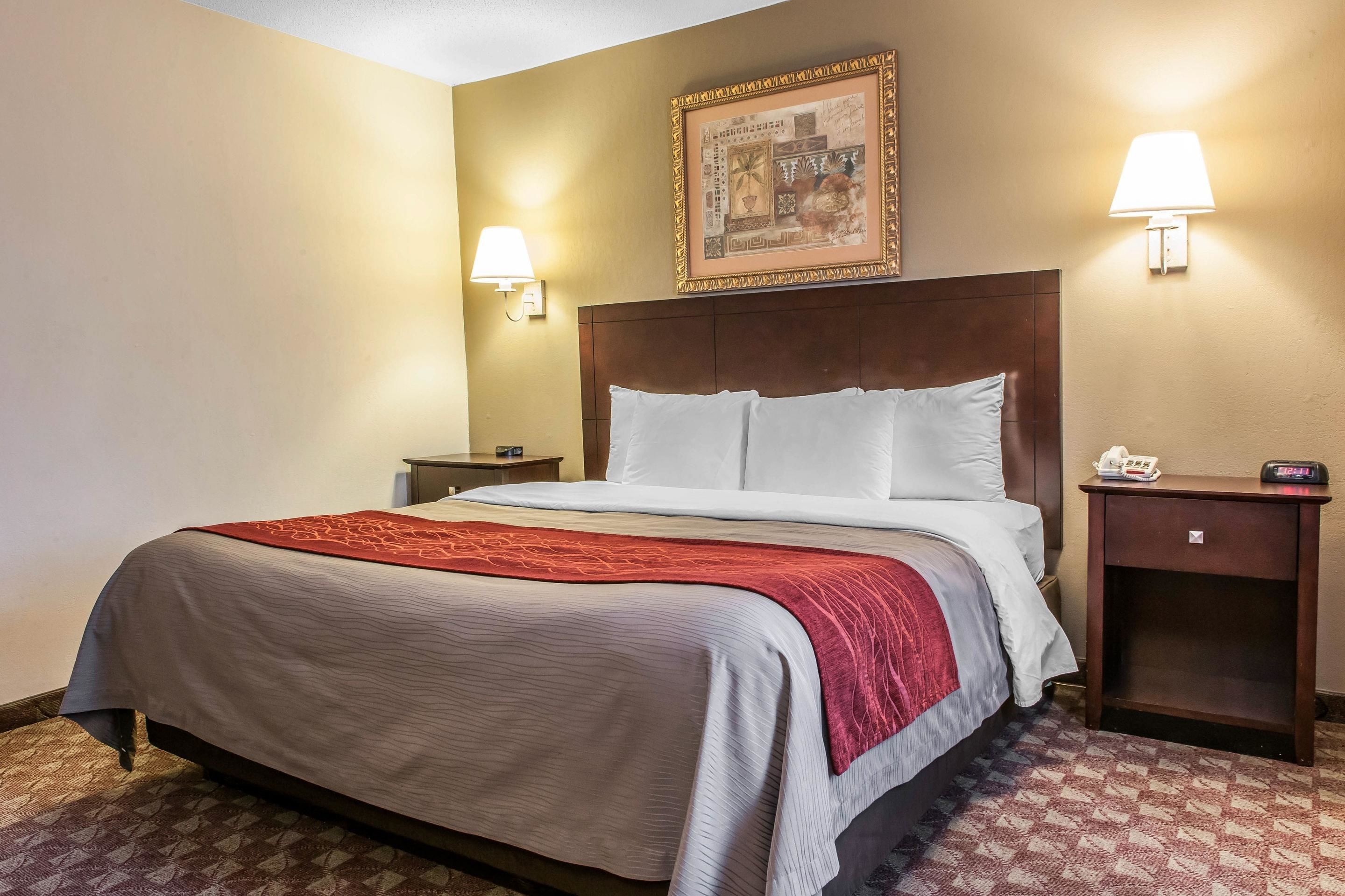 desk, iron/ironing board, free cots/infant beds, rollaway beds