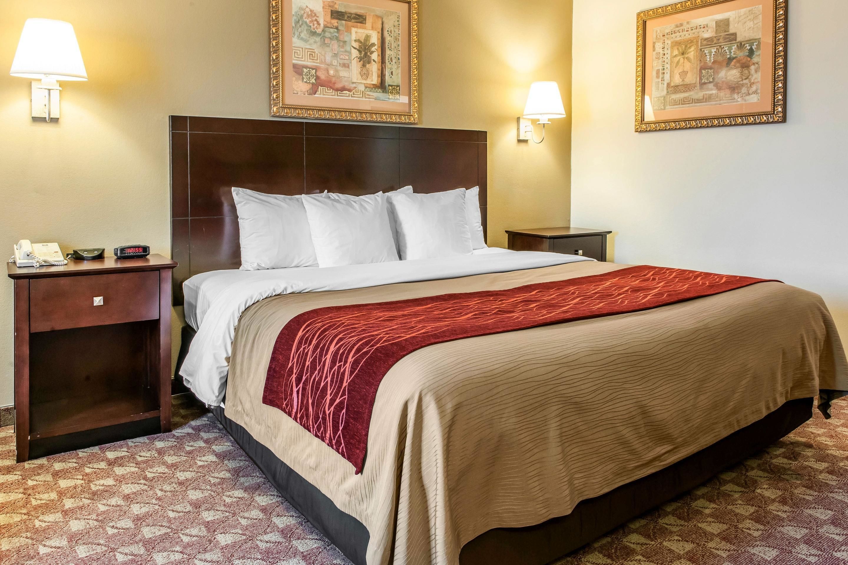 desk, iron/ironing board, free cots/infant beds, rollaway beds