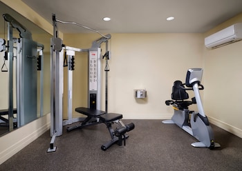 Fitness center at Hotel Abrego
