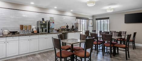 Dagelijks continentaal ontbijt inbegrepen