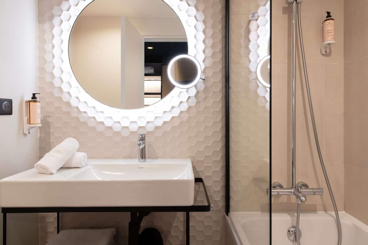 Minibar, in-room safe, desk, blackout drapes