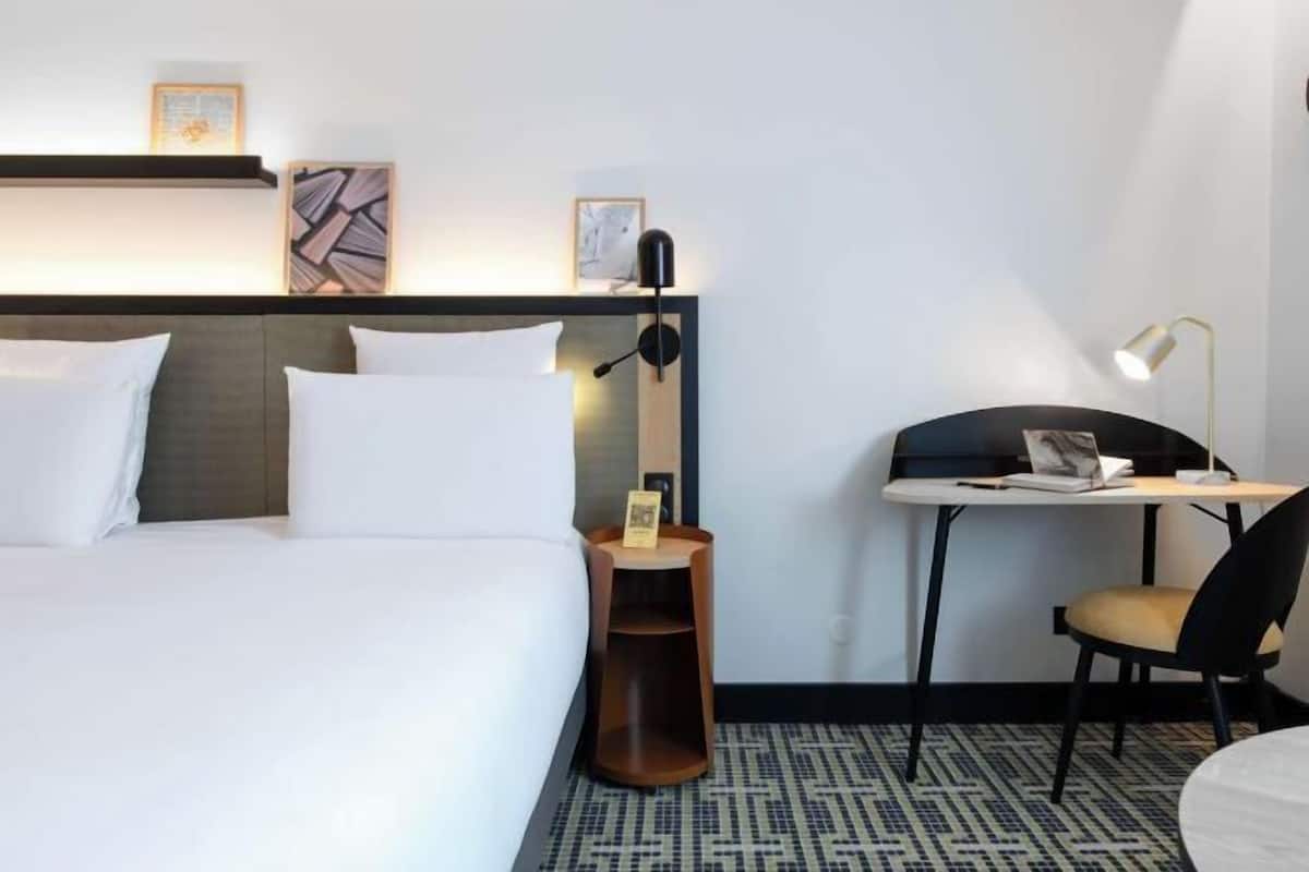 Minibar, in-room safe, desk, blackout curtains