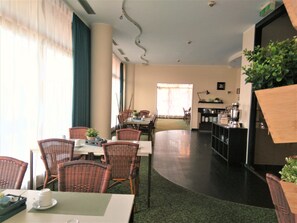 Breakfast area - Scope Hotel Mirage (Neuss)