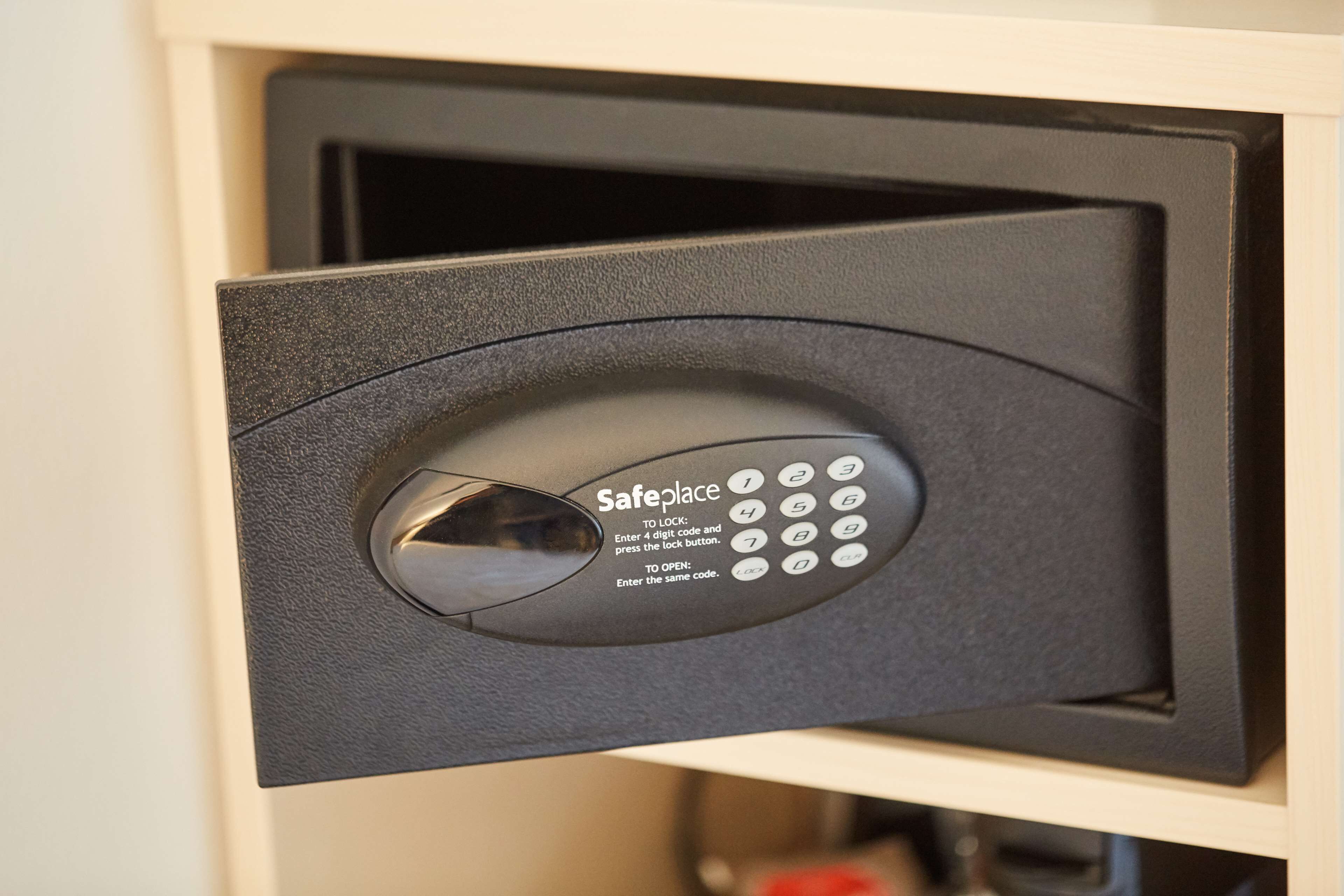 standard single room | in-room safe, desk, laptop workspace, blackout curtains